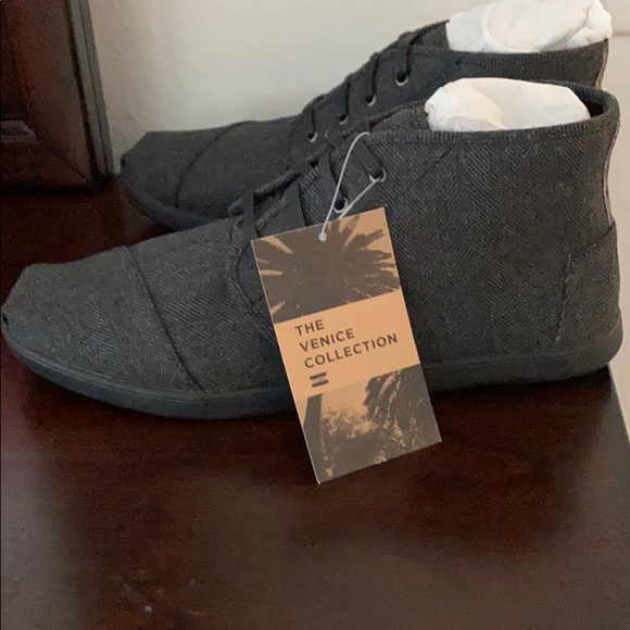 New Toms Shoes Men - Picture 2 of 3